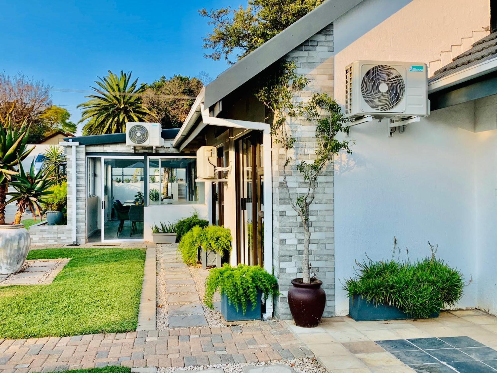 24 On Basil Boutique Luxury Hotel Johannesburg Esterno foto