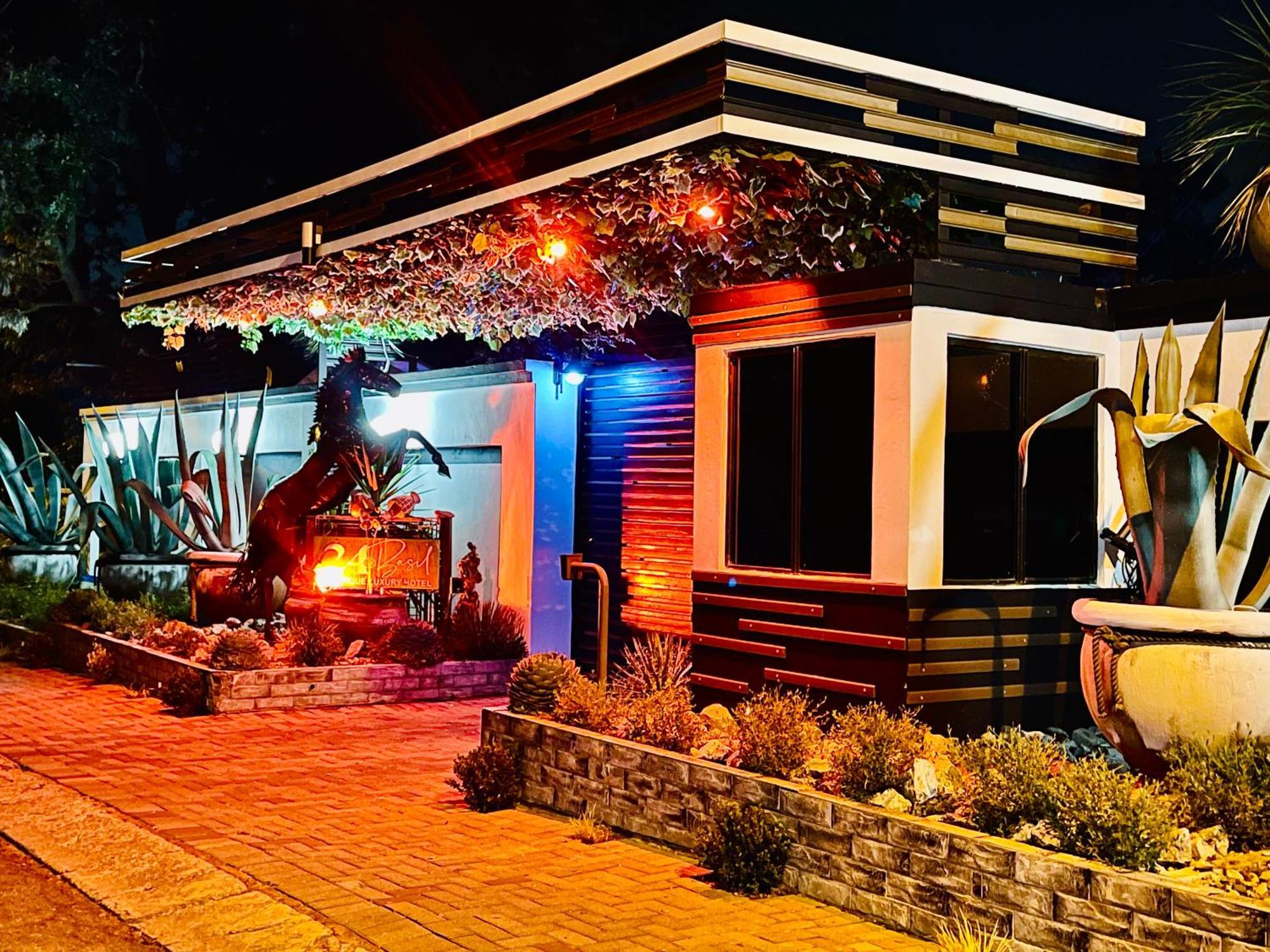 24 On Basil Boutique Luxury Hotel Johannesburg Esterno foto