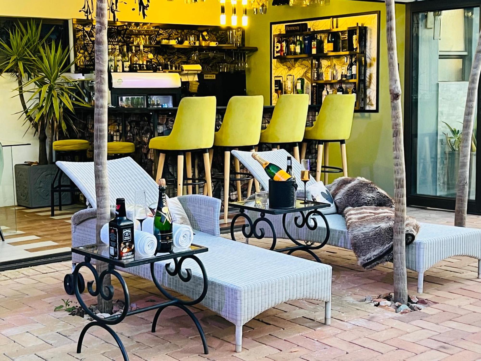 24 On Basil Boutique Luxury Hotel Johannesburg Esterno foto