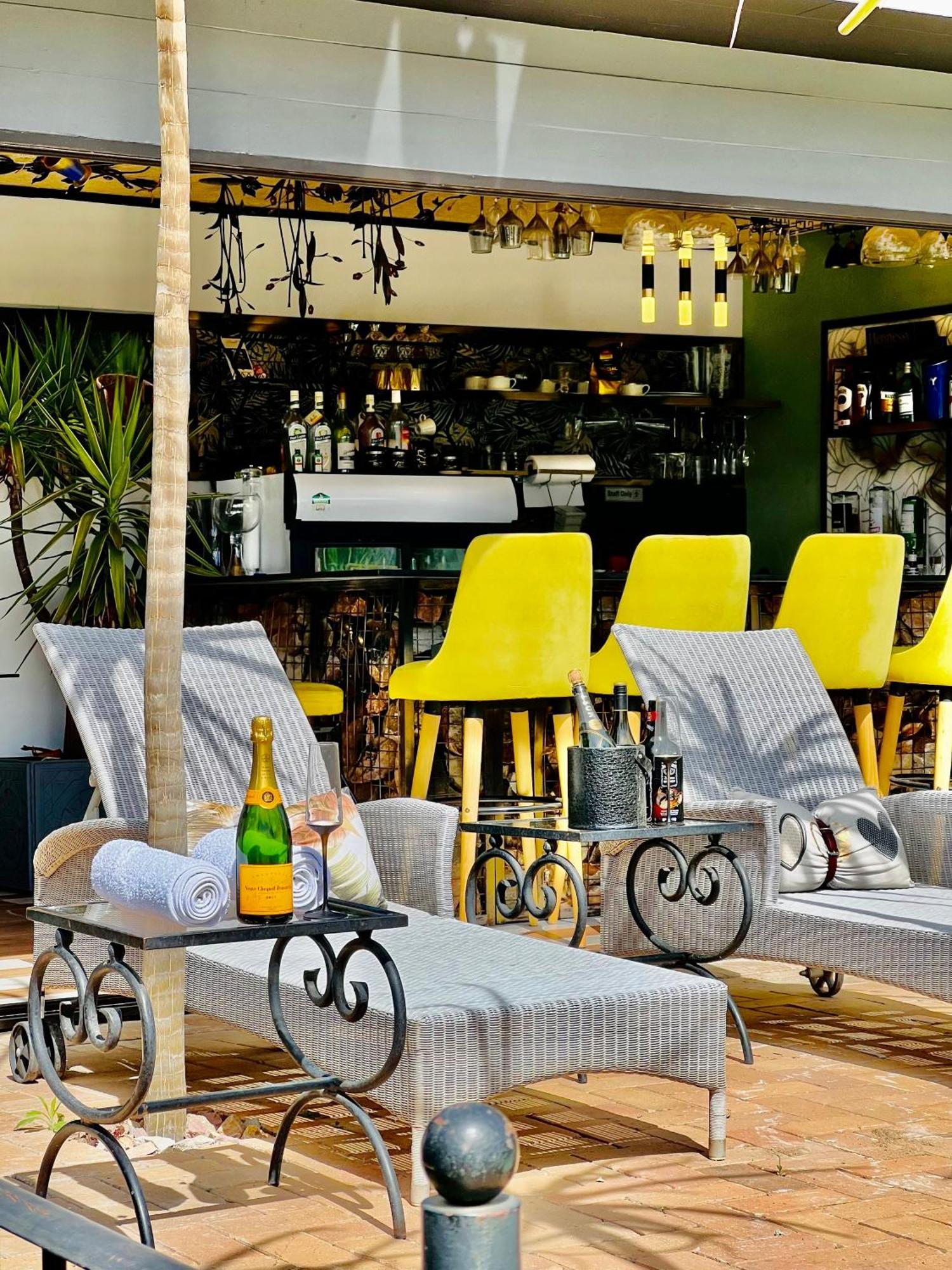 24 On Basil Boutique Luxury Hotel Johannesburg Esterno foto